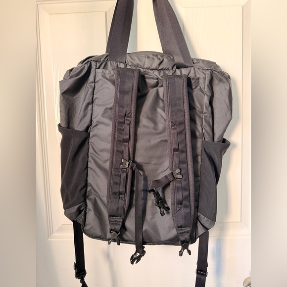 Patagonia Black Tote Backpack - Picture 4 of 7